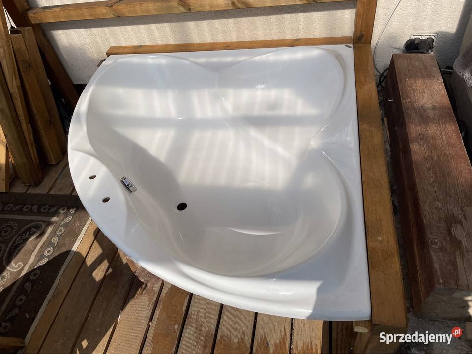 Wanna narożna akrylowa 140x140 Prudnik sprzedam