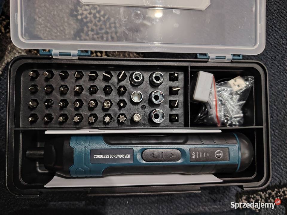 Wkrętak elektryczny z końcówkami śrubokręt Śrubokręty i wkrętaki Dom i Ogród Kielce sprzedam