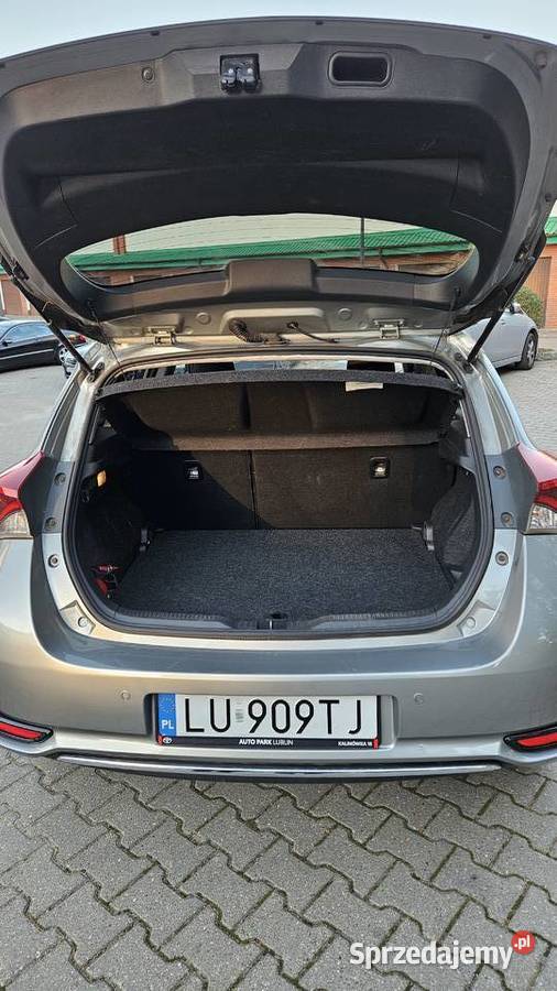 Toyota Auris II Hybrid 2018R 1800cm3 Lublin sprzedam