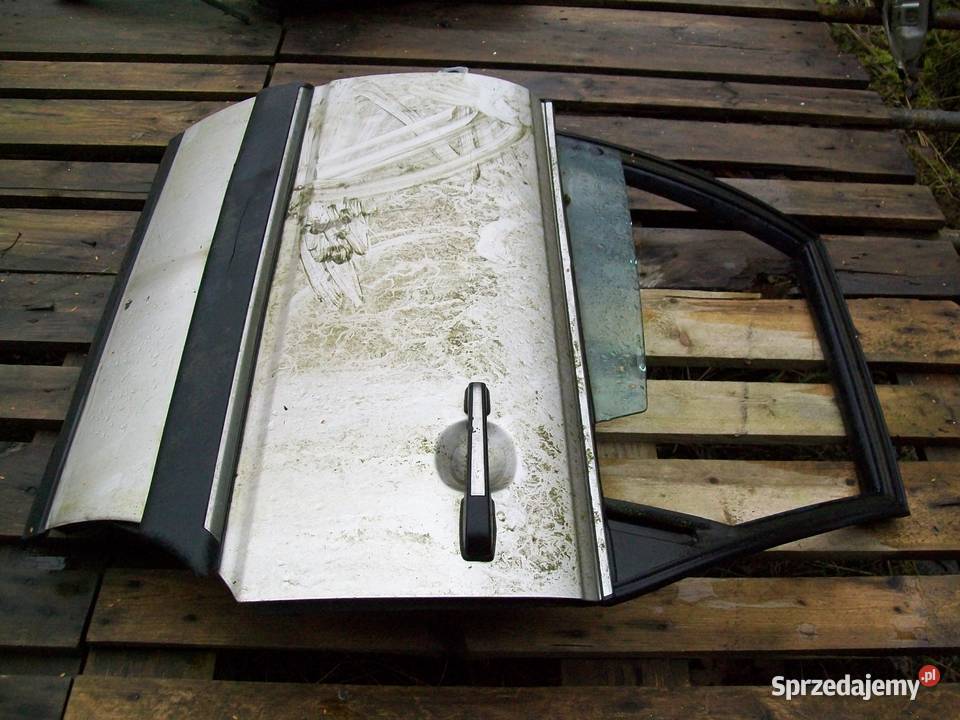 Audi 100 C3 Sedan Cygaro Drzwi tylne lewe lewy Mińsk Mazowiecki