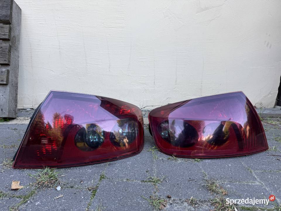 Lampa reflektor Tył lewa prawa Peugeot 407 6D osobowe mazowieckie