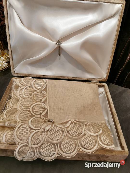 0219 Obrus 160x220 w szkatułce Warszawa