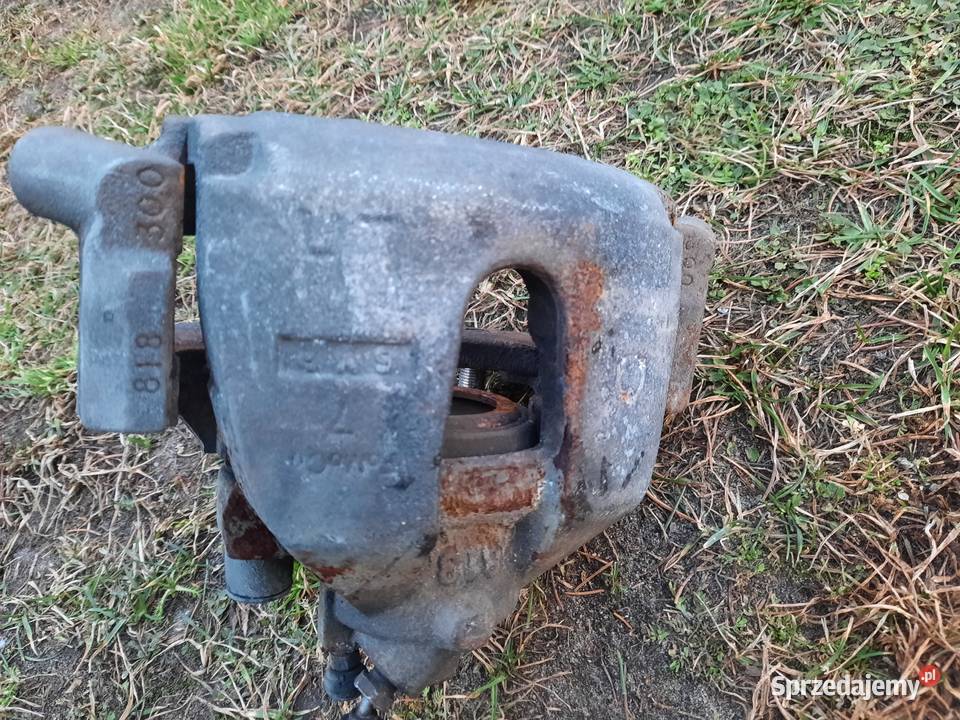 Zacisk hamulca jarzmo lewy przód Mazda 5 Przyborów