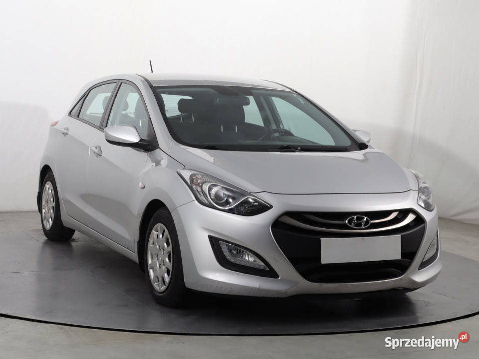 Hyundai i30 14 CVVT srebrny Hyundai Katowice