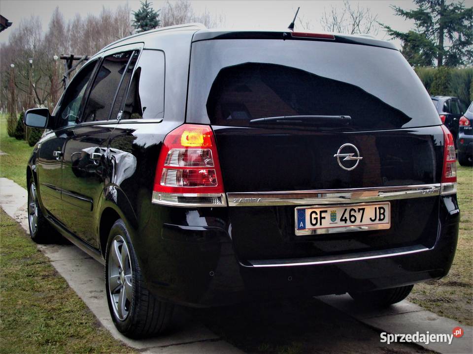 Opel Zafira 17 CDTI 125 sprowadzony lift pakiet Rok produkcji 2010 Zafira Radom