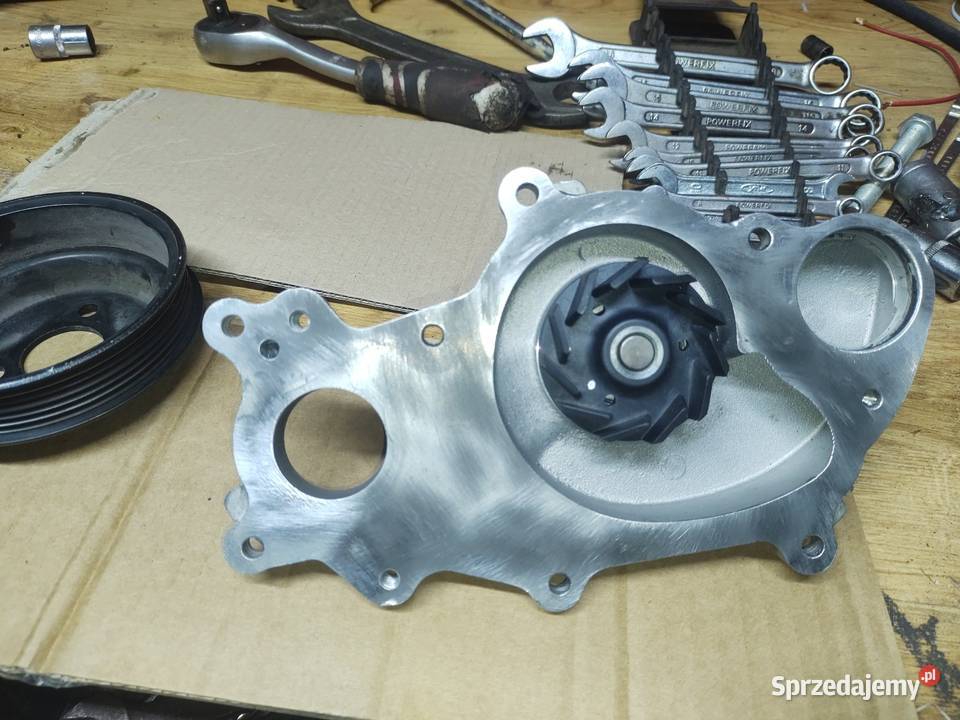 Pompa wody ford mustang 37 V6 z kółkiem 2016 Kraków
