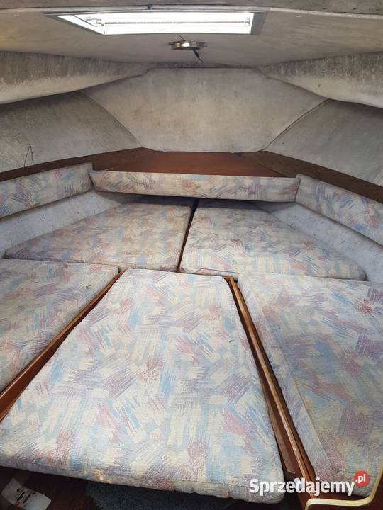 Komfortowy jacht motorowy FJORD DC 24 TUNING Sporty wodne Kalety