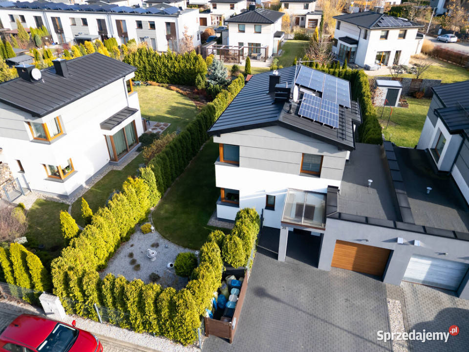 Dom 1035m2 garaż działka 563m2 Rumiankowa Sprzedaż śląskie Tarnowskie Góry sprzedam