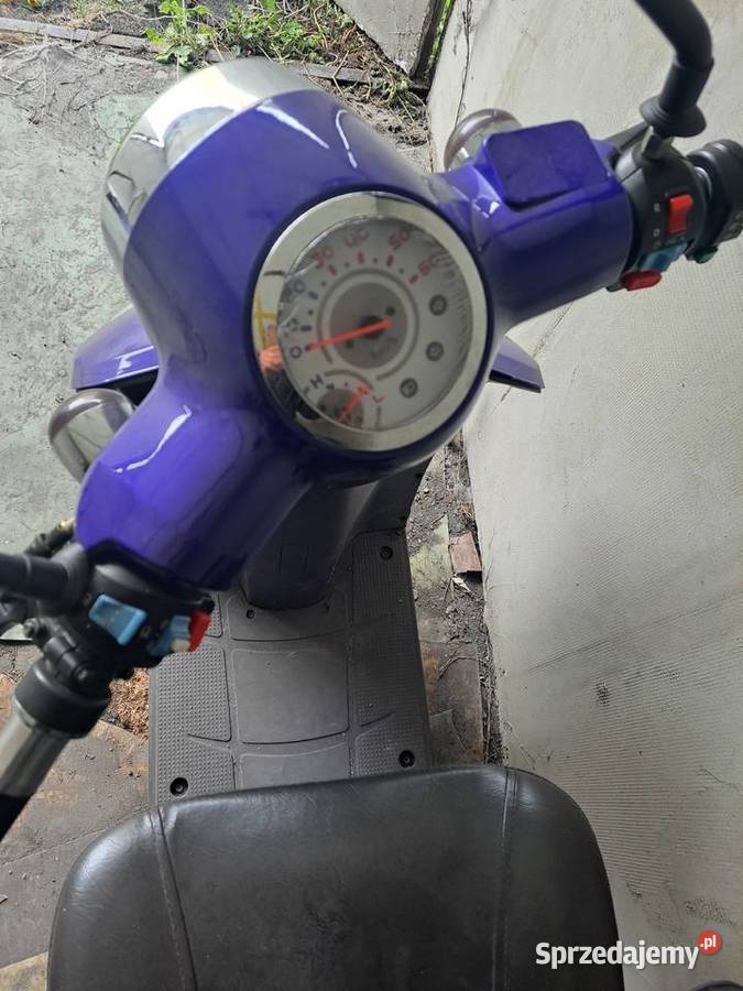 Skuter trojkolowy elektryczny inwalidzki nieuszkodzony Koło