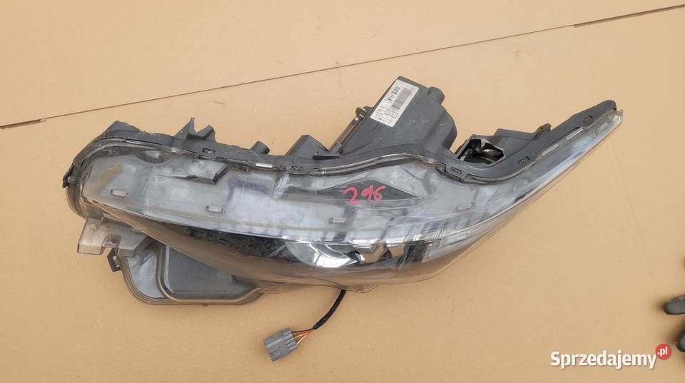 TOYOTA AURIS 2 II LIFT 15 LAMPA PRZEDNIA LEWA osobowe Ruda Śląska sprzedam