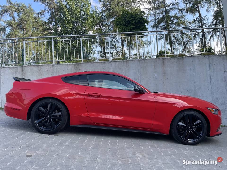 Ford Mustang 37 2016 automat duże radio CarPlay 3700cm3