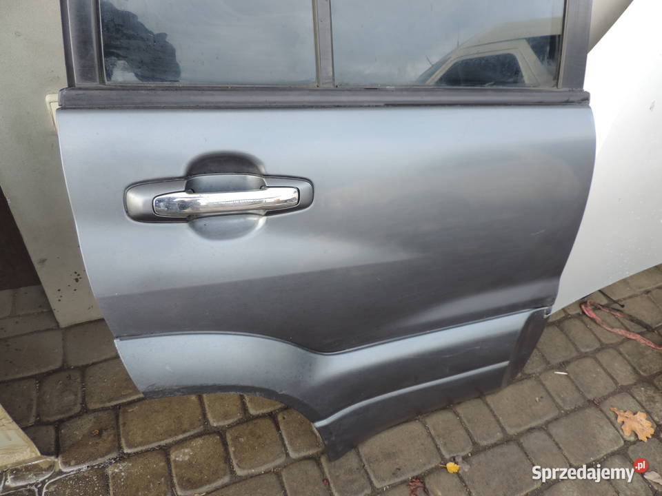 SUZUKI GRAND VITARA 1 5D DRZWI PRAWY TYŁ TYLNE małopolskie Nowy Sącz