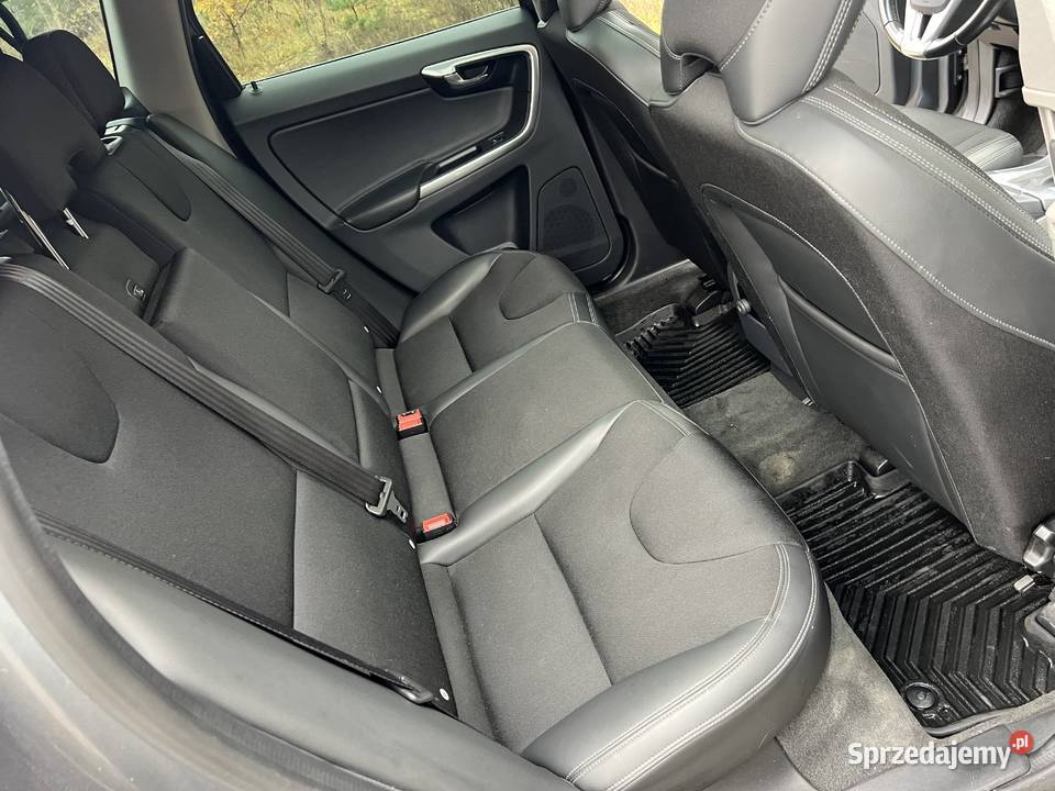 Volvo Xc 60 Momentum 24 D5 ASR (kontrola trakcji)