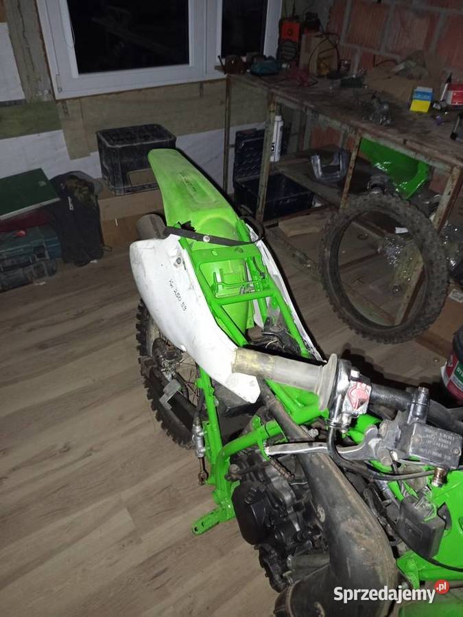 Kawasaki kmx 200 cross