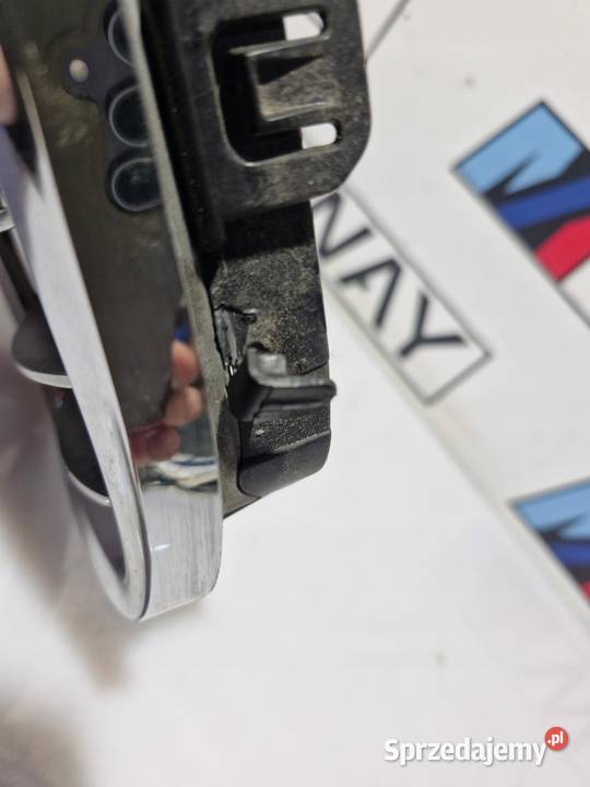 BMW E90 E91 NERKA GRILL KRATKA PRAWA ATRAPA dolnośląskie sprzedam