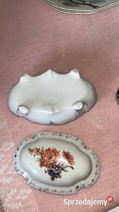 Puzderko z porcelany Sygnowane Z pięknym dekorem Gdańsk