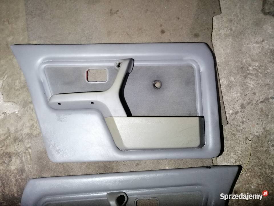 Bmw e30 boczki 4 drzwi przód tapicerki samochodowe Aleksandrów Łódzki sprzedam