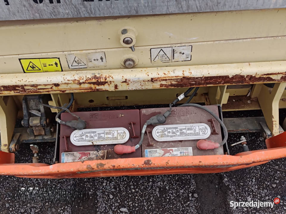 Podnośnik nożycowy koszowy zwyżka samojezdna JLG Łojowice