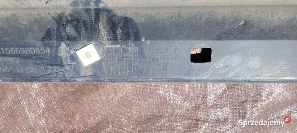 MERCEDES GLA W156 LISTWA PROGOWA PRAWA CHROM