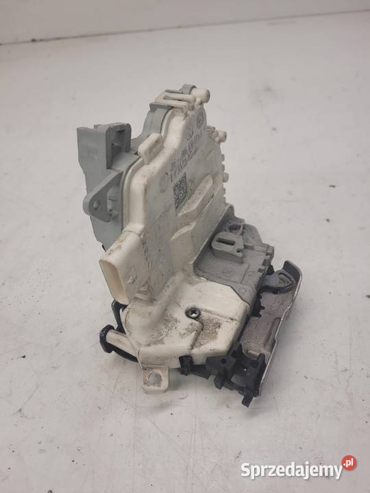 ZAMEK DRZWI LEWY TYŁ AUDI A4 B8 A5 Q5 8K0839015D sprzedam