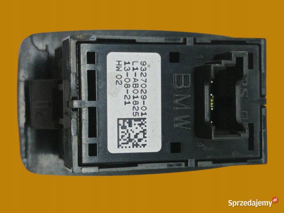 PRZEŁĄCZNIK KLAPY BAGAŻNIKA 9327029 Bmw Seria 5 Rok produkcji 2022 sprzedam