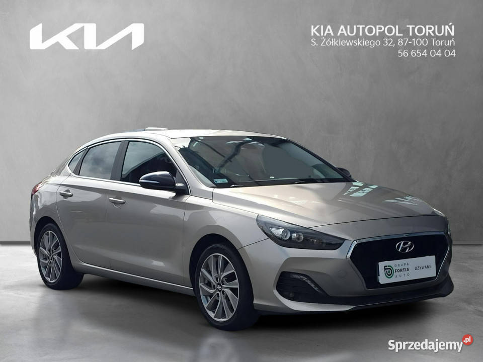 Hyundai i30 14 TGDI 140 Comfortpierwszy gniazdo USB