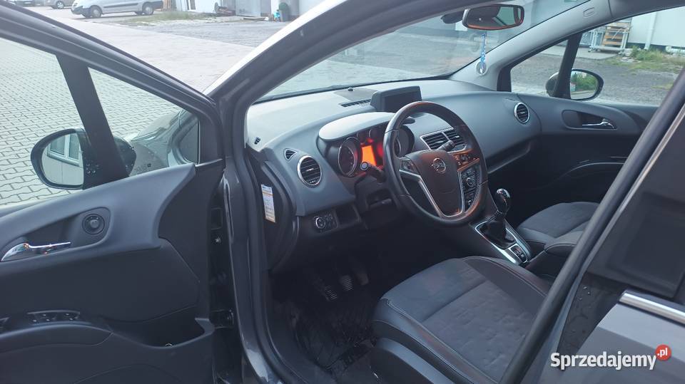 Opel Meriva B 14 T 5 biegów hak 2014 r isofix