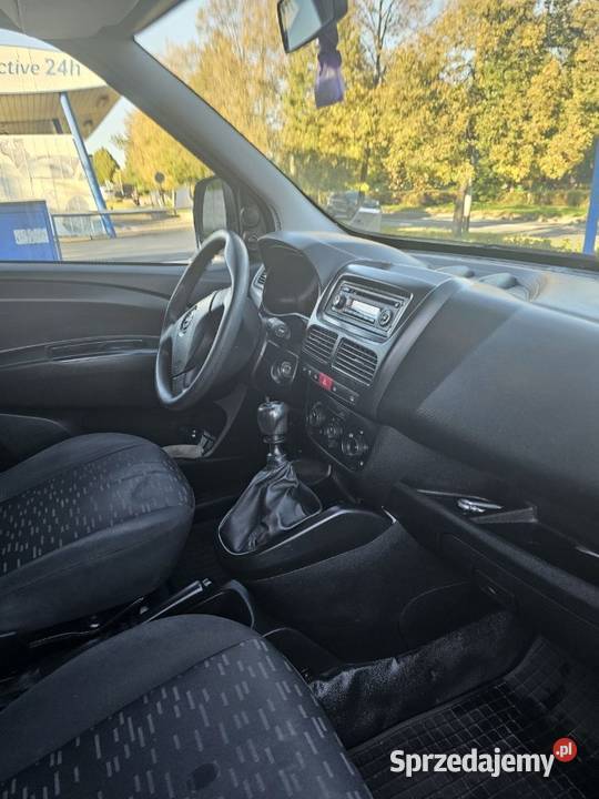 Opel Combo Maxi 14 benzyna LPG 95 2017r Opel Zdrowa