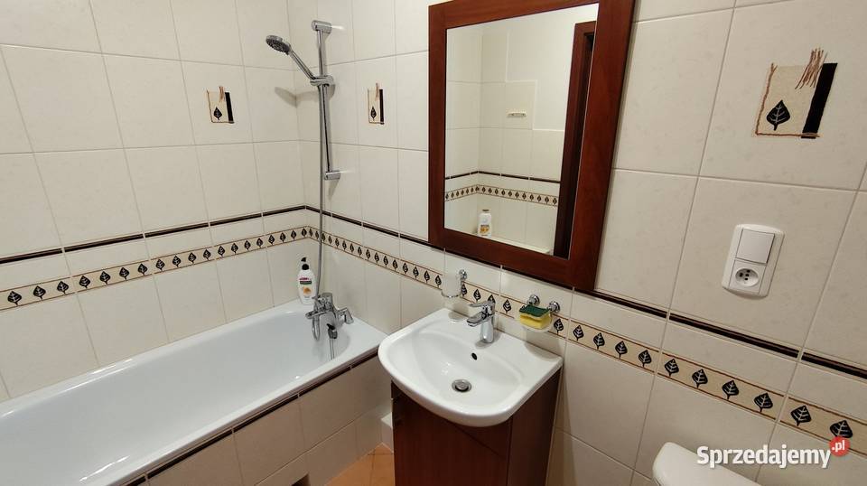 2pok 475m2 IIp os BACIECZKI PILECKIEGO Rok budowy 2000 Białystok