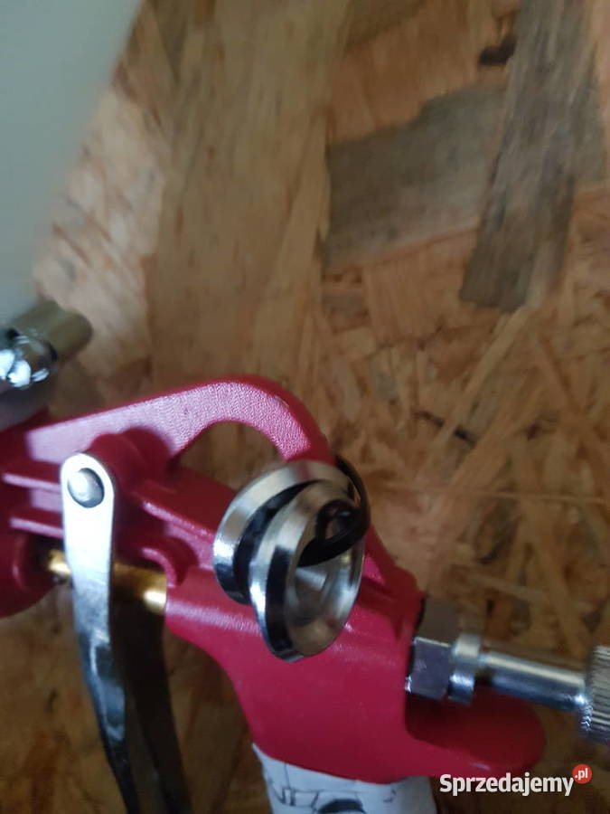 PISTOLET DO TYNKOWANIA Malowania PLASTIK SILVER Głogowa sprzedam