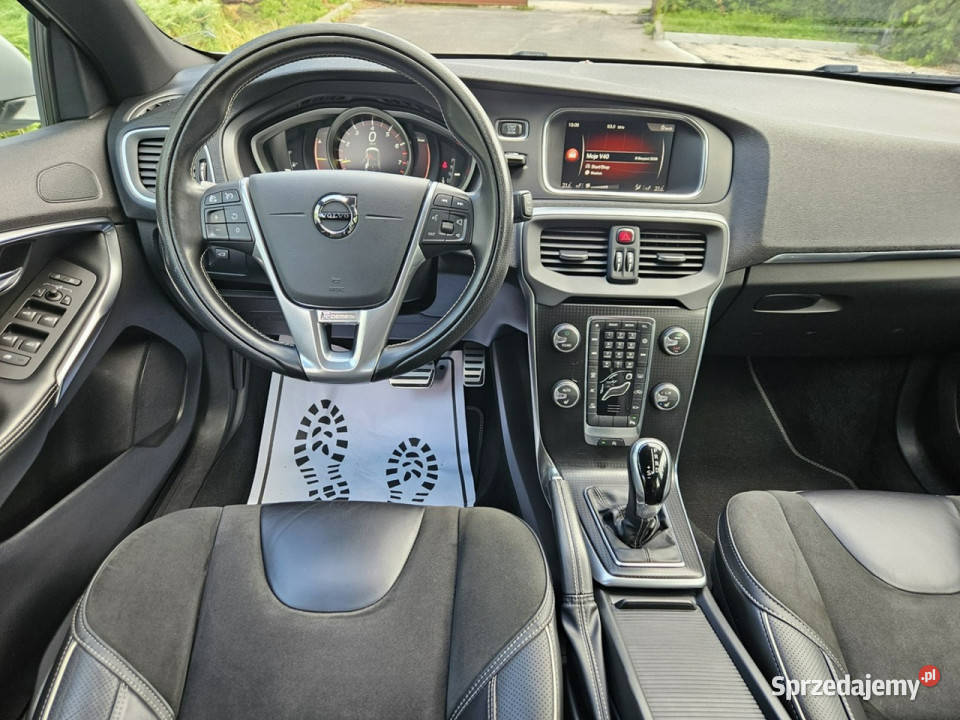 Volvo V40 20 benzyna T4 190 RDesign Automat światła do jazdy dziennej Opoczno