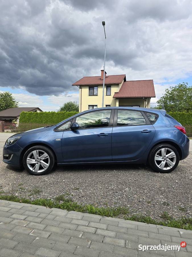 Opel Astra 14T 120 125000 Szopinek