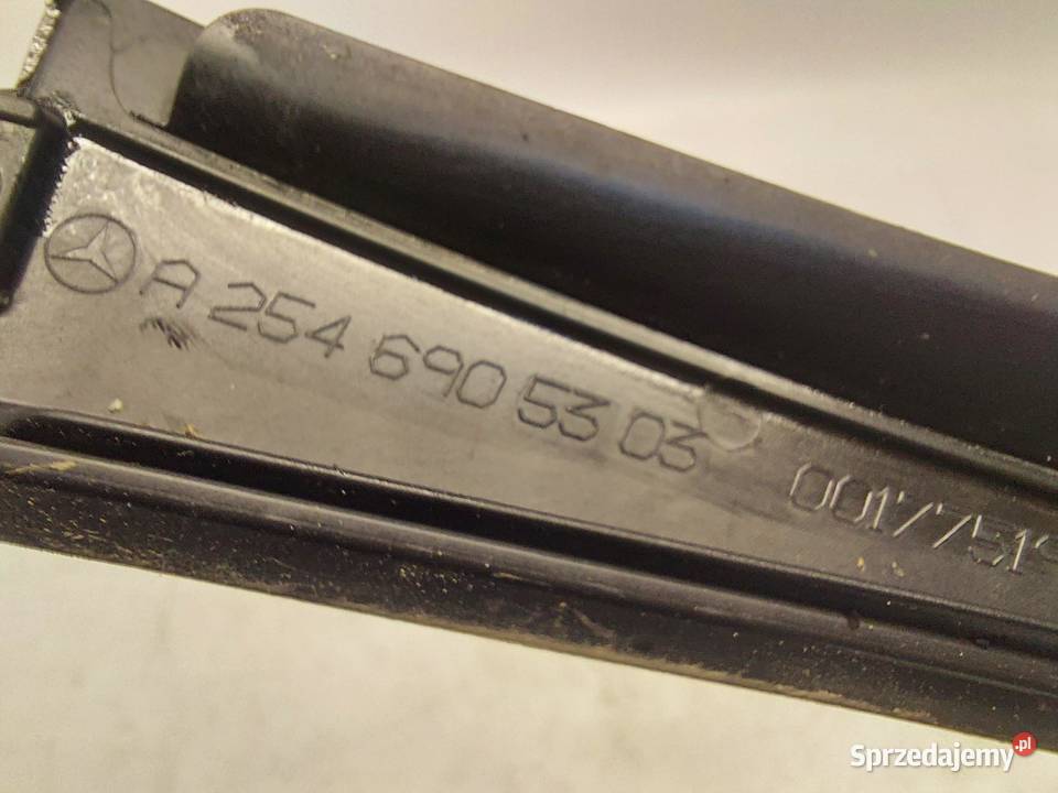 Mercedes W254 GLC 220d LISTWA SZYBY PRZEDNIEJ Listwy