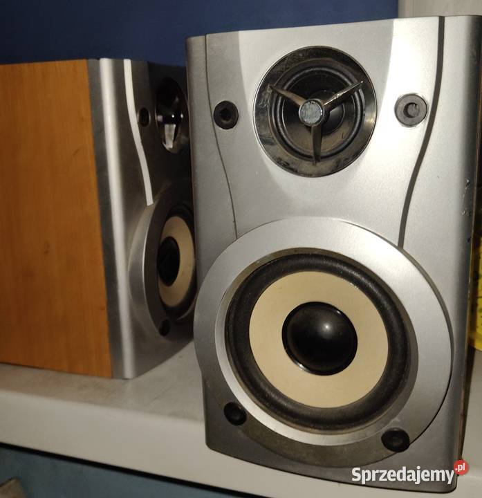 sprzedam wieżę z kolumnami ma auxa