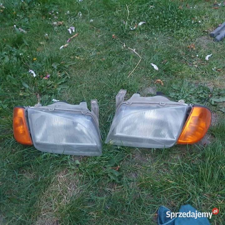 Lampa przednia reflektor prawy lewy lewa Suzuki