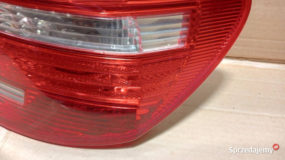 BMW E87 FL HB LAMPA TYŁ PRAWA wielkopolskie