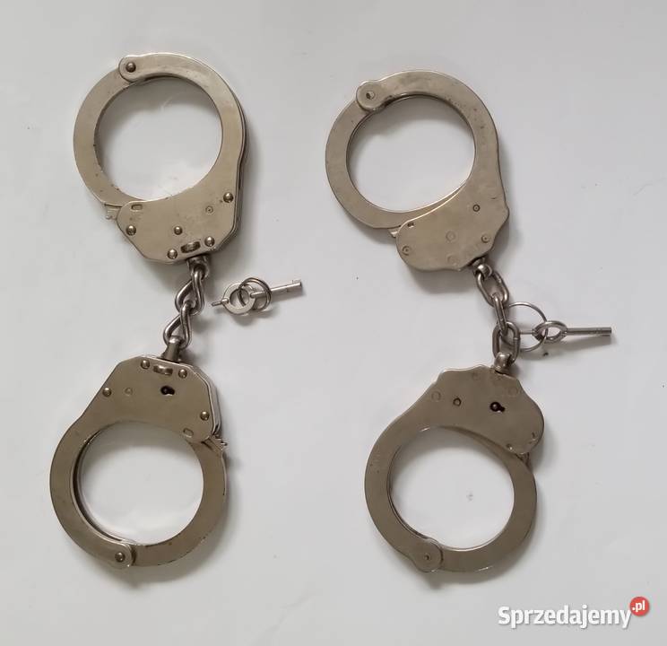 Kajdanki w futerale na pas dolnośląskie Prusice sprzedam