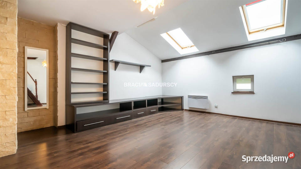 Sprzedam mieszkanie 333 metry 1pok Kraków