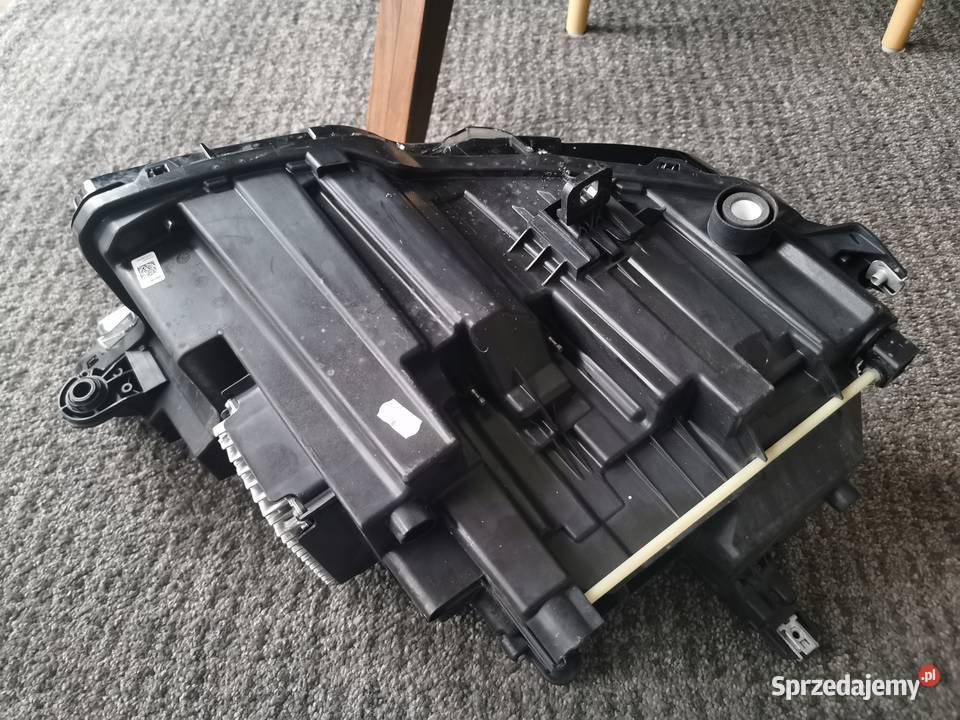 AUDI Q4 ETRON 89A941035 MATRIX FULL LED LEWA Pielgrzymka