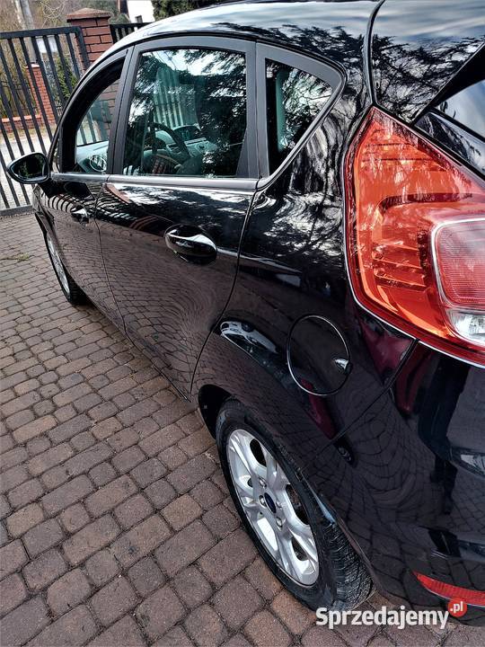 Ford Fiesta mk7 2015r wyposażenie klima Sieradz