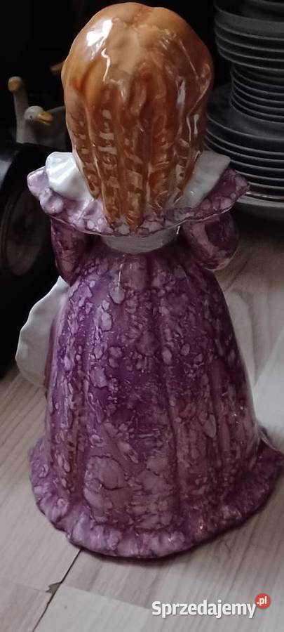 porcelana z rzadką sygnaturą figurka ciężka Poznań