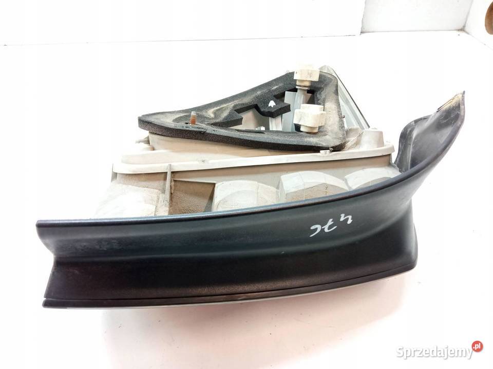 LAMPA TYŁ PRAWA KOMBI 24451840 Opel Astra III