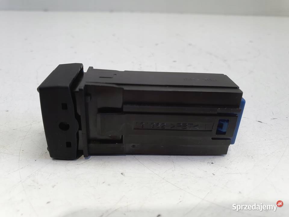 Toyota Corolla E21 PRZYCISK GRZANIA FOTELA Rudka