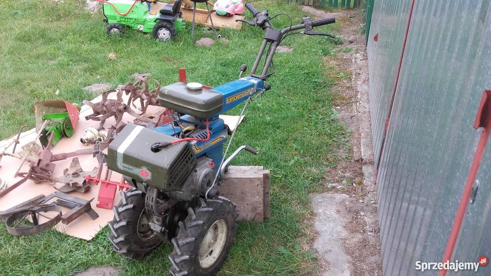 Traktorek ogrodowy Fortschritt E93150