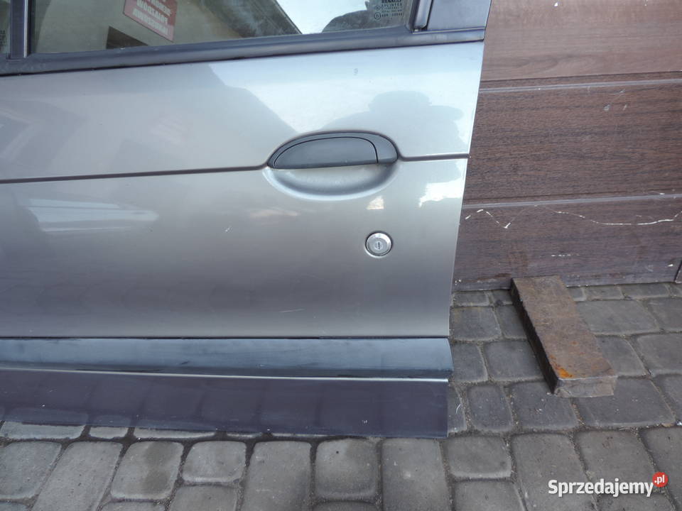 DRZWI LEWY PRZÓD RENAULT SCENIC 1 małopolskie Nowy Sącz