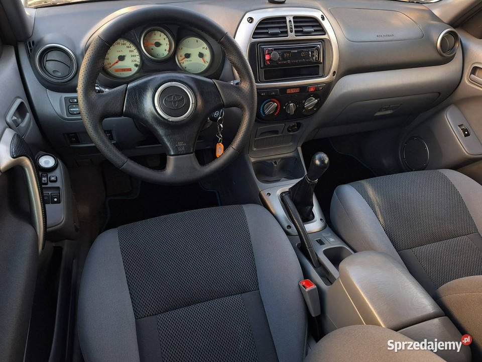 Toyota RAV4 4X4 benzyna 20VVTi z Niemiec stan II 2/3