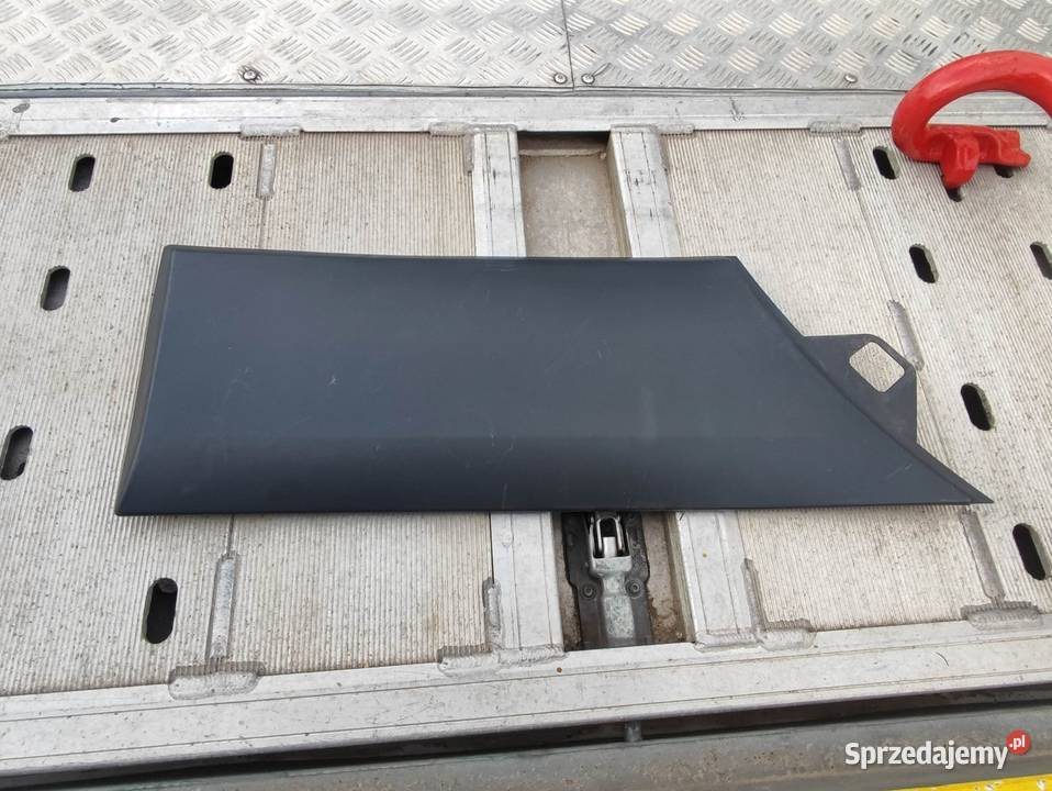 Plastikowe listwy boczne Ford Transit 2019r