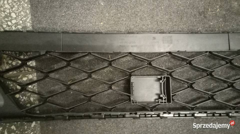 Seat Arona 6f9 2021 atrapa środkowa zderzaka małopolskie