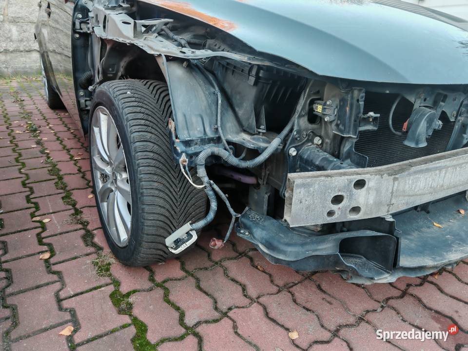 Sprzedam lexusa is250 uszkodzony Wrocław sprzedam