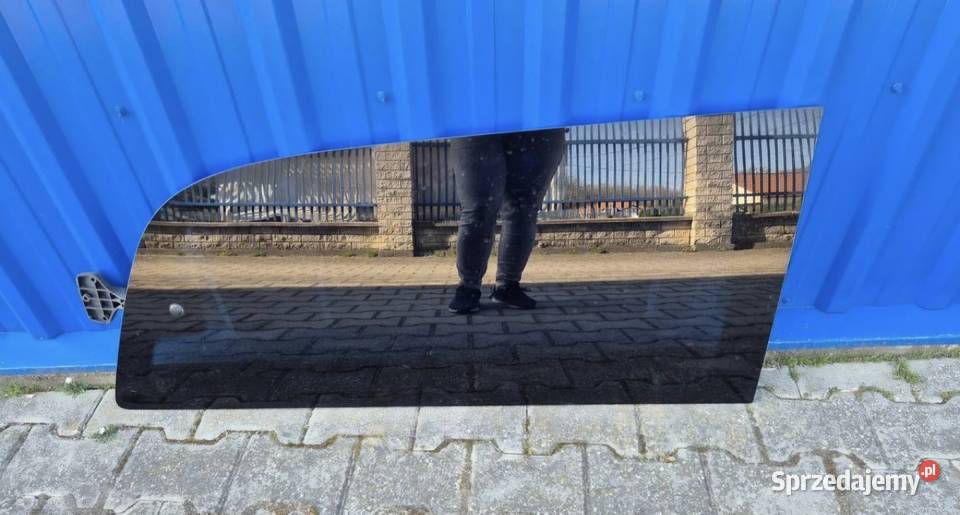 SZYBA TYŁ UCHYLNA BOCZNA PRAWA LEWA W KAROSERIE Działoszyce sprzedam